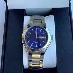 Mens Casio watch💙GORGEOUS 🌟